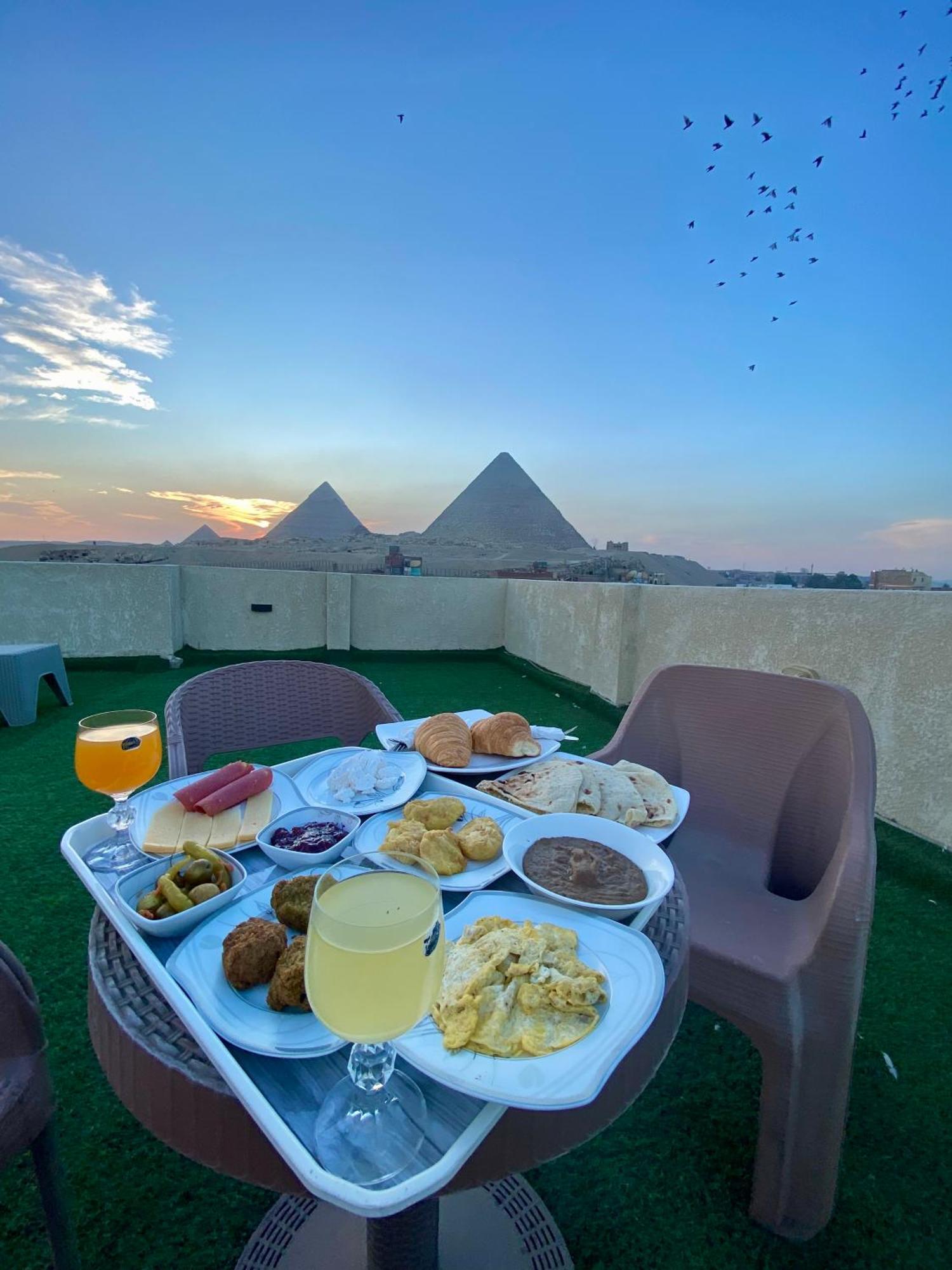Isis Pyramids View Inn Kafrat al Jabal Exterior photo