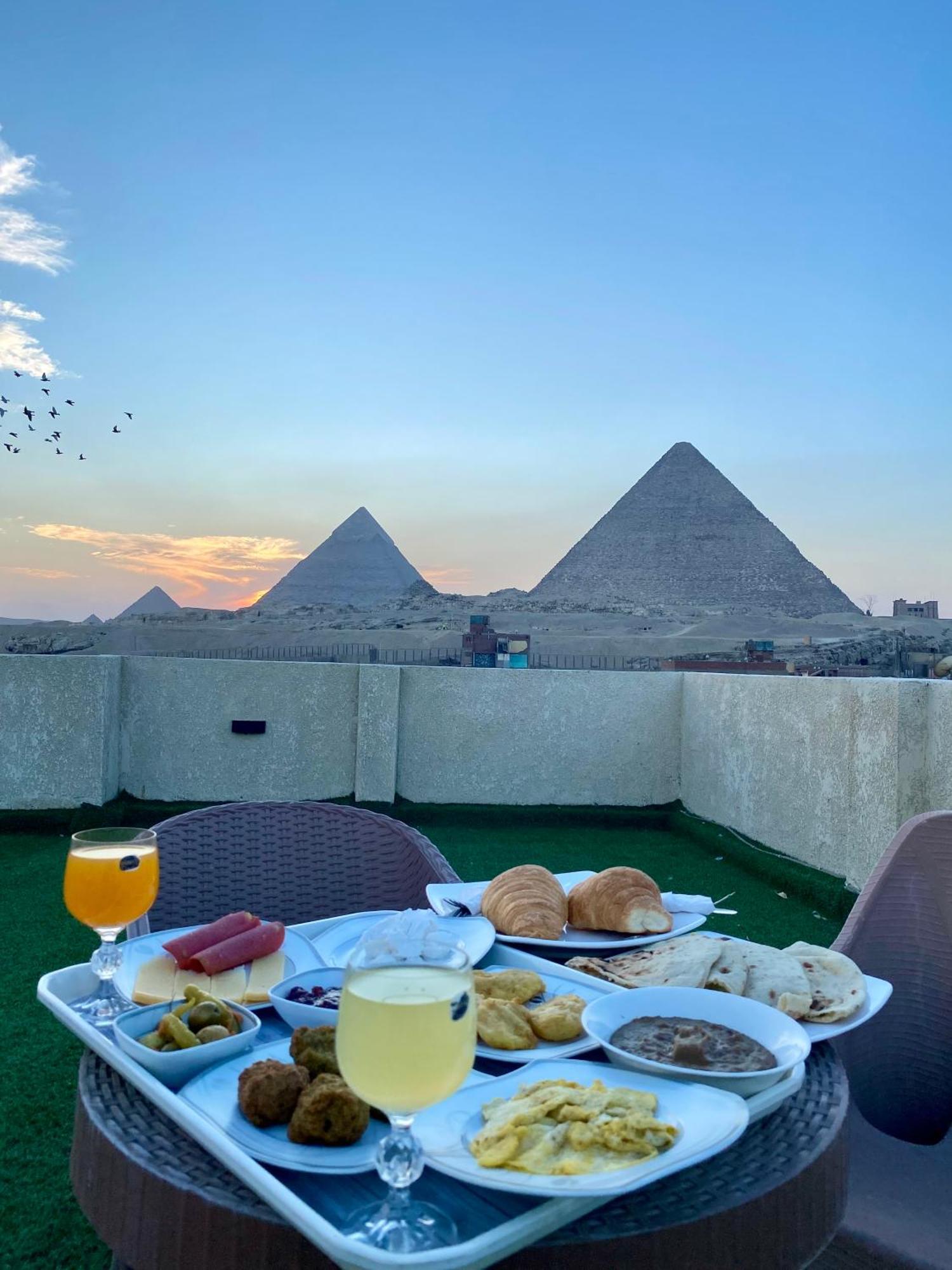 Isis Pyramids View Inn Kafrat al Jabal Exterior photo