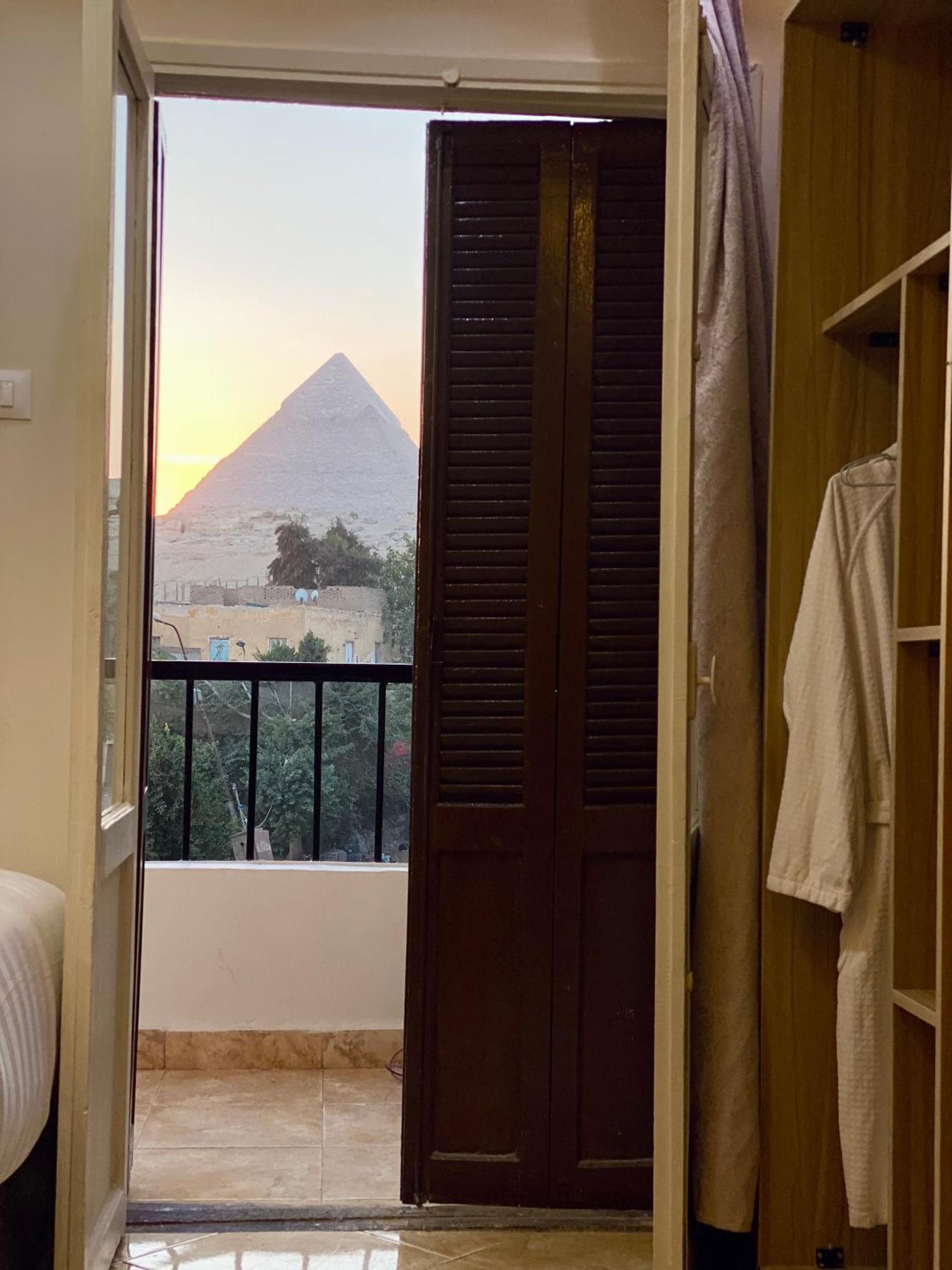 Isis Pyramids View Inn Kafrat al Jabal Exterior photo