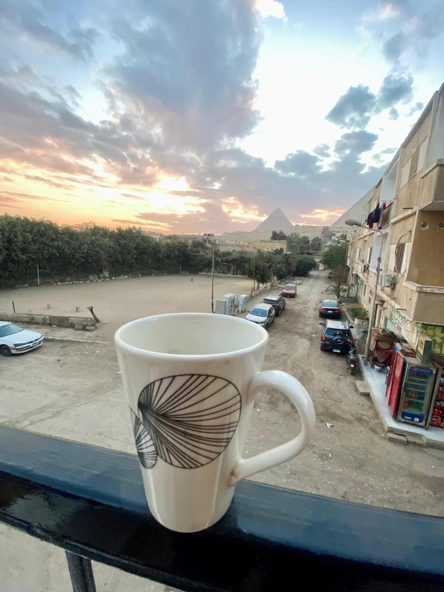 Isis Pyramids View Inn Kafrat al Jabal Exterior photo